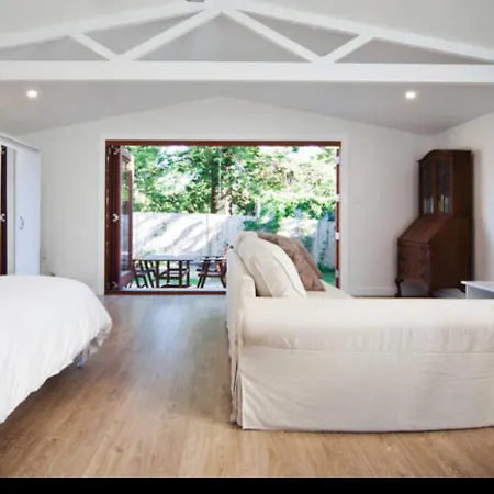 Bijoux Beach House Freshwater Exterior photo